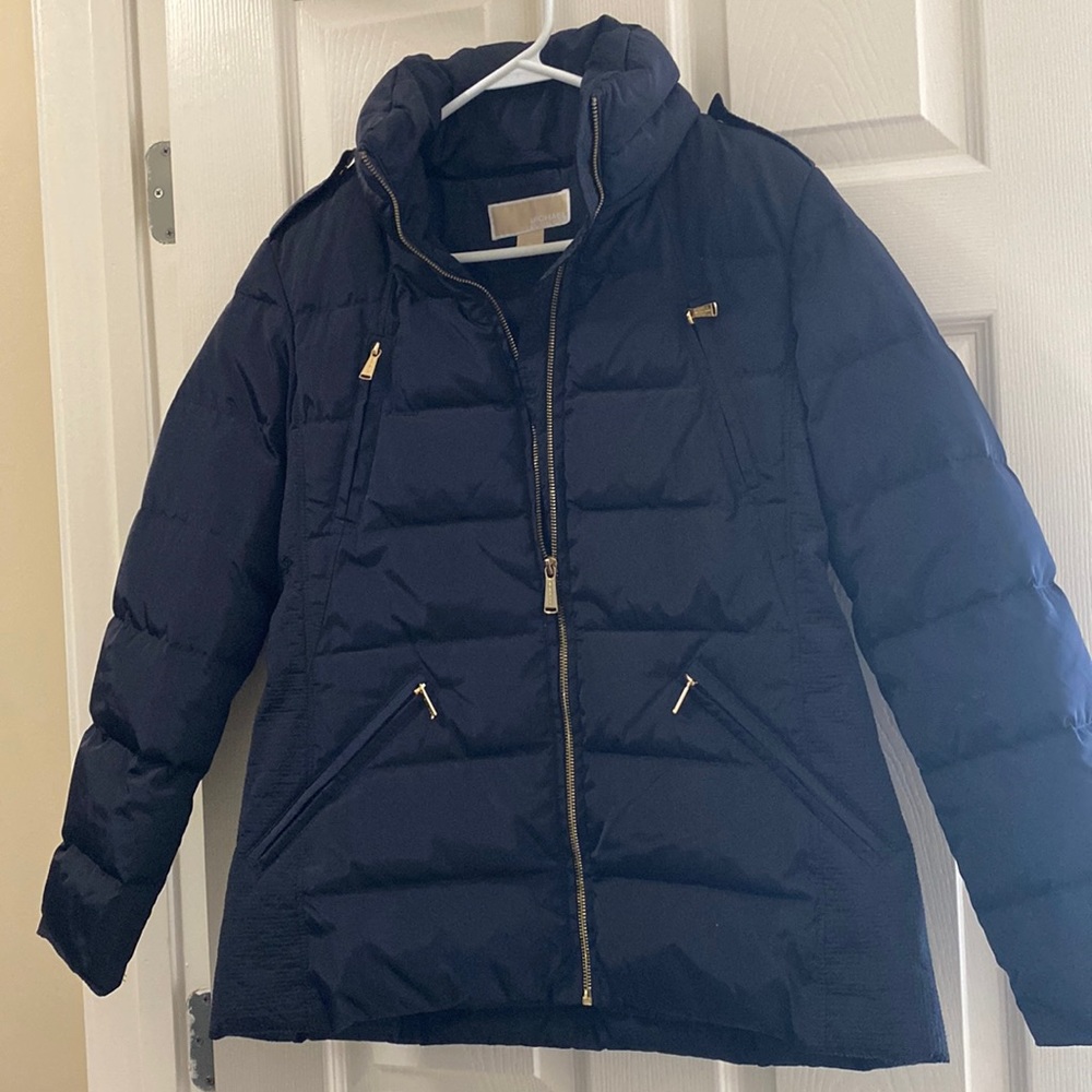 Micheal Kors puffer jacket - dark, navy blue.